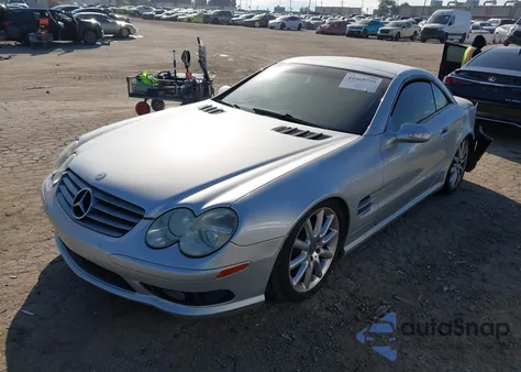 2003 Mercedes-Benz Sl 500 z USA, uszkodzony, nr VIN WDBSK75FX3F041454